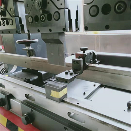 CNC hidraulikus rozsdamentes acélok szénacélok alumínium lemez hajlítógép présfék