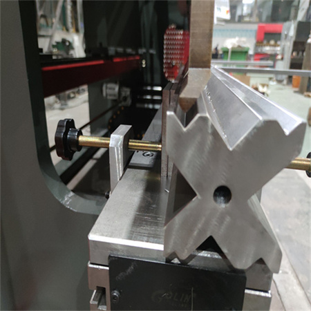 4-12 mm-es CNC automata acélhuzalhajlító / vas betonacél/rúd kengyel hajlítógép építéshez