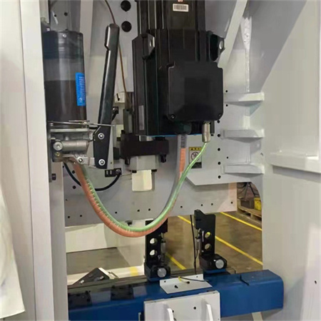 CNC automata kisgép kengyelbetét hajlításához/acél huzalrúd kengyelhajlító