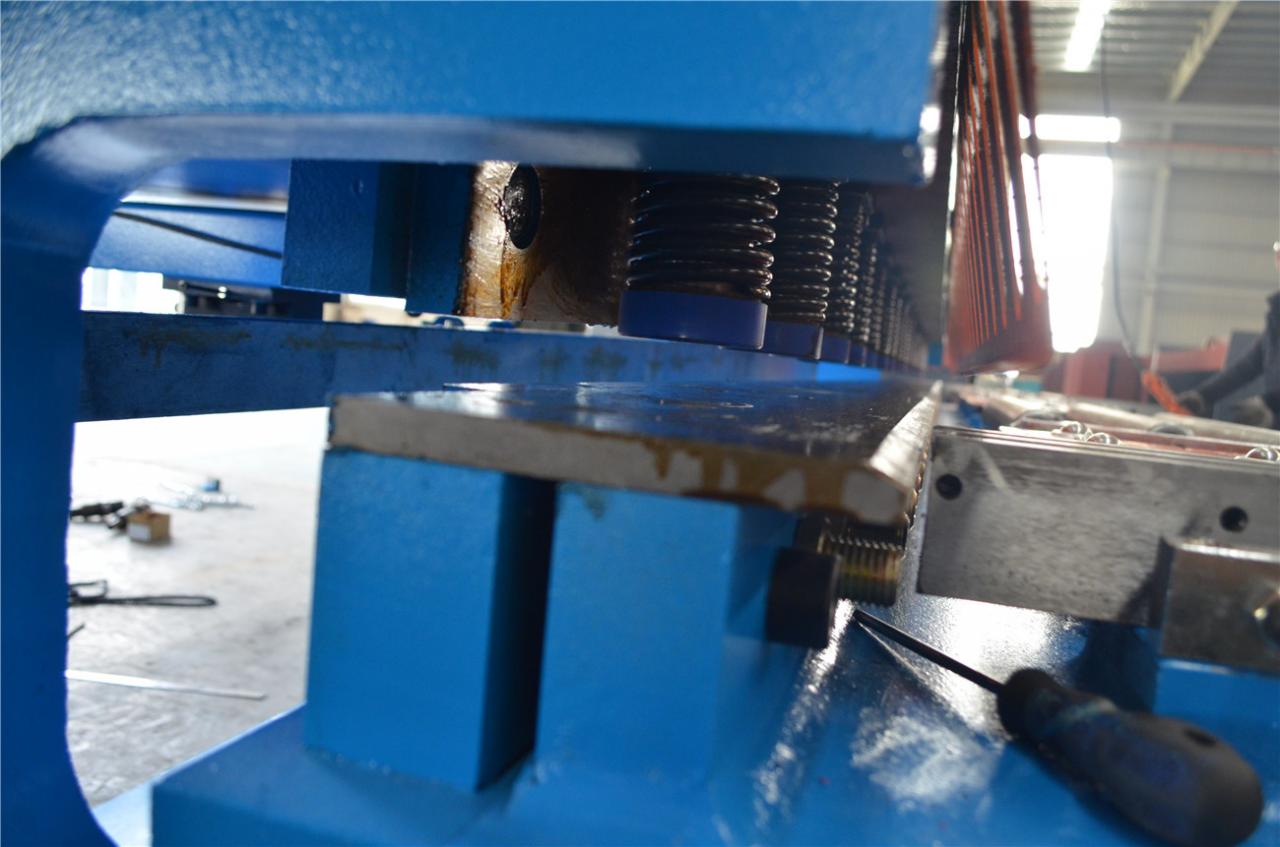 6 * 3200 mm-es guillotine olló fém olló hidraulikus vaslemez vágó nyírógép