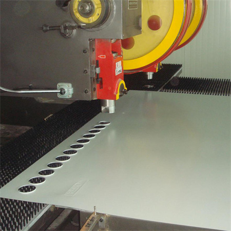 RONGWIN 6 méteres nagy sebességű CNC hidraulikus acél szöggerendás profilos lyukasztó gépi nyírógép eladó
