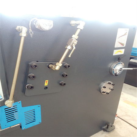 Hidraulikus félautomata vasmunkás kombinált lyukasztó és nyírógép hajlítás és bevágás